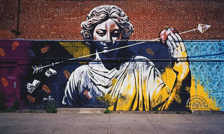 Private Street Art Tour in Paris with Local Expert