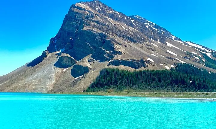 Lake Louise, Moraine Lake and the Icefields Parkway Full-Day Tour
