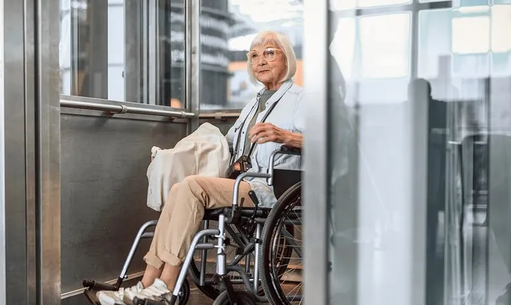 Louvre Wheelchair-Accessible Private Tour – Stress-Free & Easy