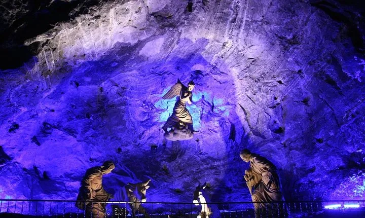 Zipaquirá Salt Cathedral + Guatavita Lagoon: Private Trip
