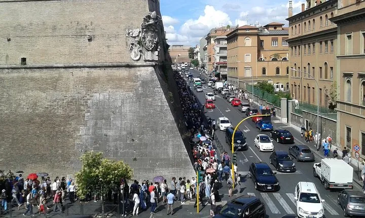 Enjoy Vatican Museums , Sistine Chapel : guided tour
