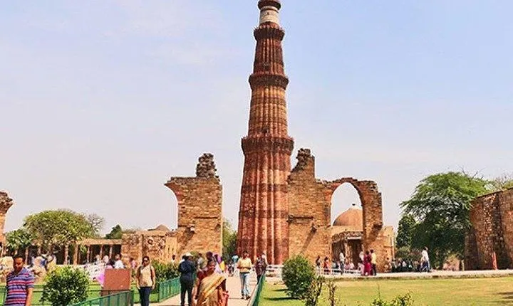 Private City Tour to Old and New Delhi Day Trip