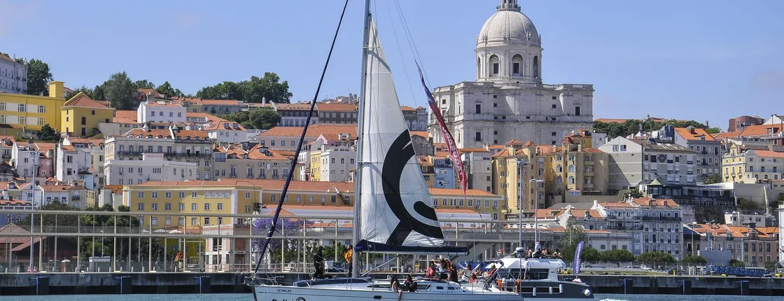 Sailing tour in Lisbon