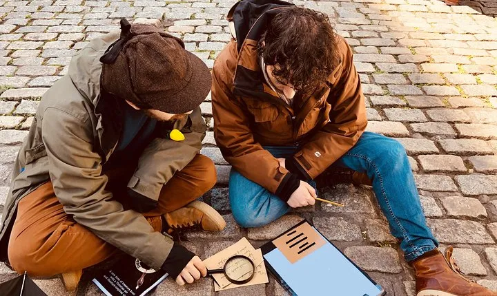 Sherlock's Secret Challenge - The puzzle solving game that shows you the city