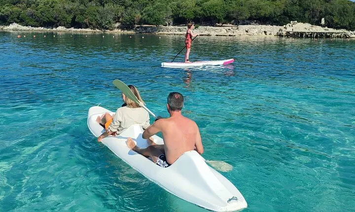 Paddle-boarding around Ksamil islands (two times a day)