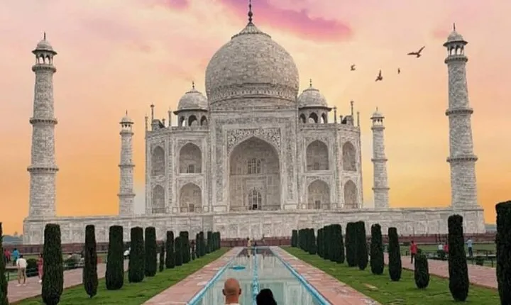 Overnight Agra Tour From Delhi