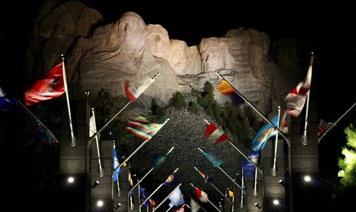 Stars & Stripes: Mount Rushmore Night Ceremony