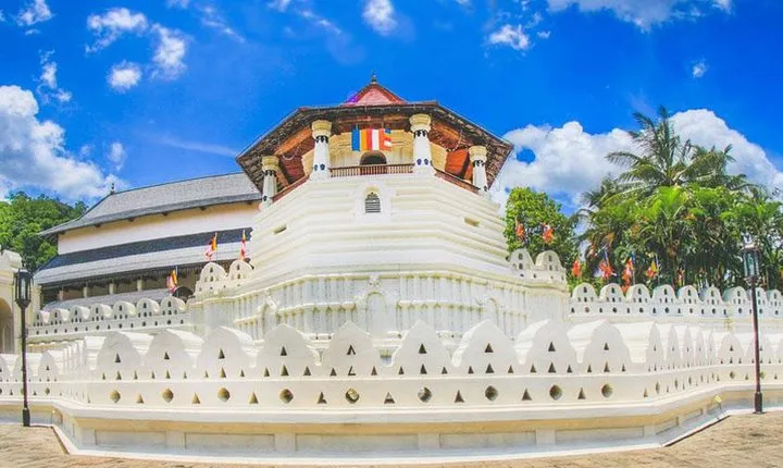 Day Excursions to Kandy with Private Chauffeur