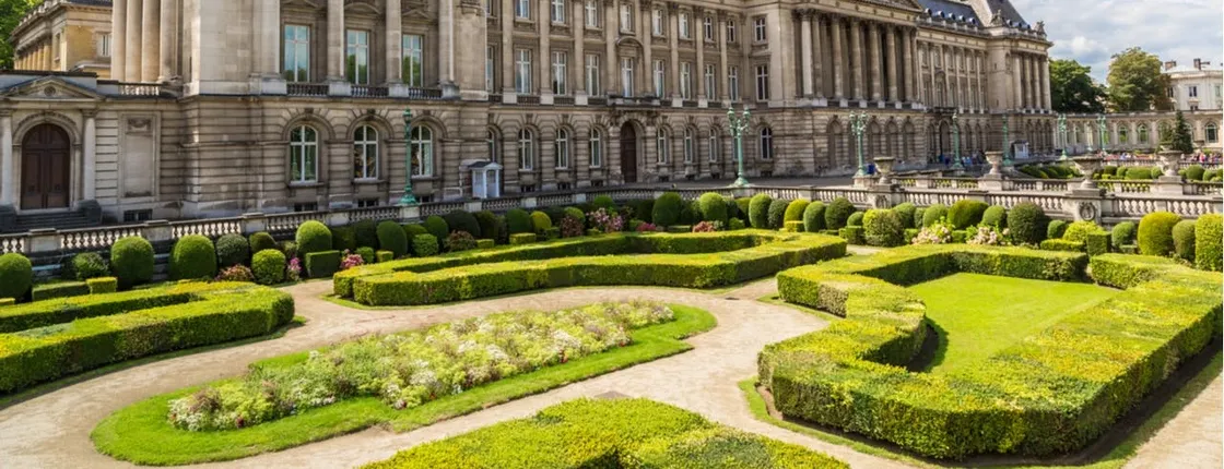 Famous people in Brussels city exploration game and tour
