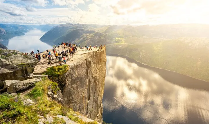 Preikestolen | Pulpit Rock - Hike with a Norwegian guide