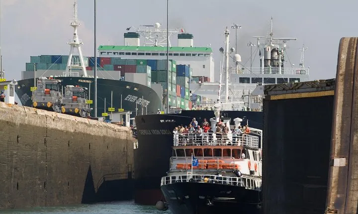 Panama Canal Partial Tour - Northbound direction