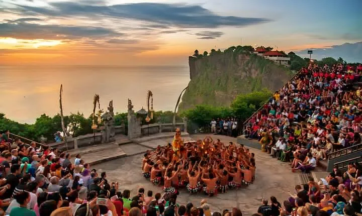 Private Half-Day Tour: Uluwatu Sunset Trip and Dinner Packages