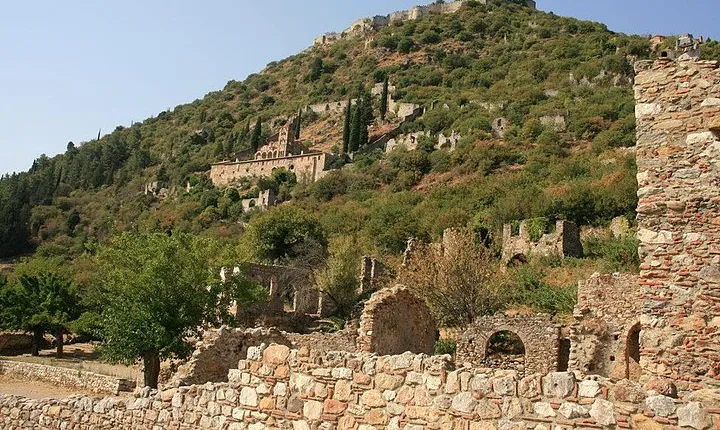Private Day Trip to Mystras from Kalamata (Price per Group)