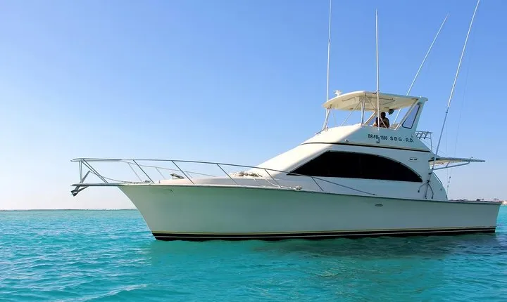 Punta Cana Private Fishing Charter boat Fortuna 42'