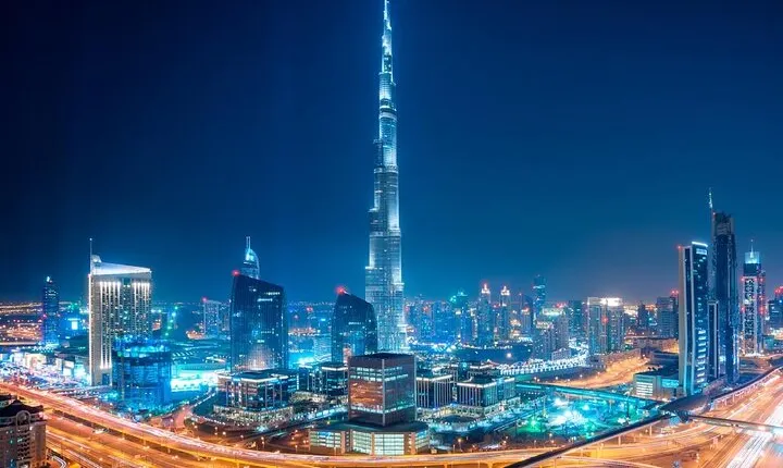 Enjoy Amazing Burj Khalifa with Lunch or Dinner with Tickets