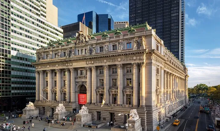 Financial District Walking Tour History, Culture, and Landmarks