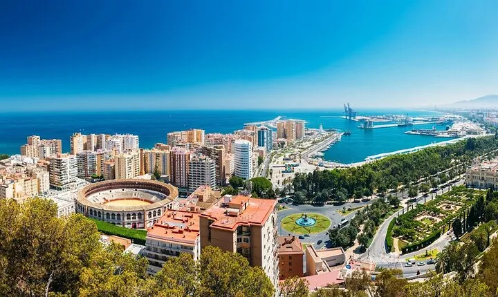Malaga Private Tour: Alcazaba, Market, Catedral & Picasso