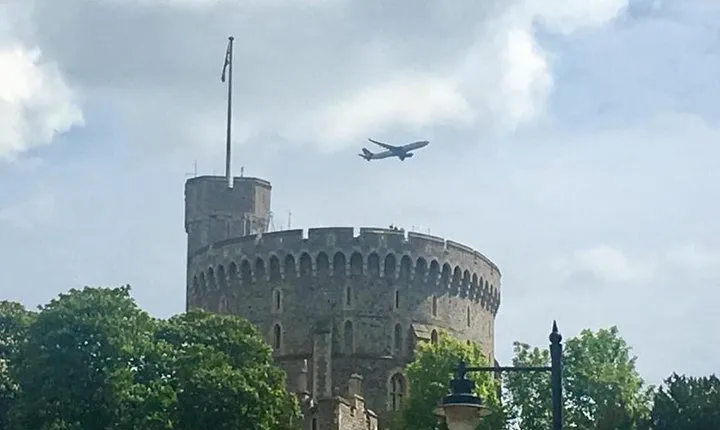 Heathrow Airport Arrival To London Via Windsor Castle