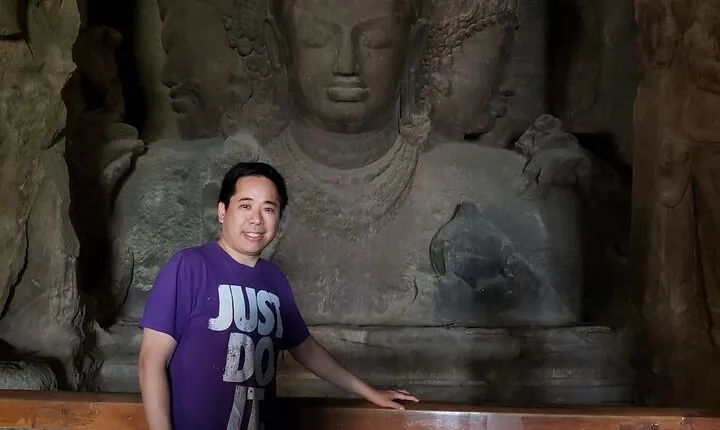 Mumbai One Day Sightseeing Tour with Elephanta Caves