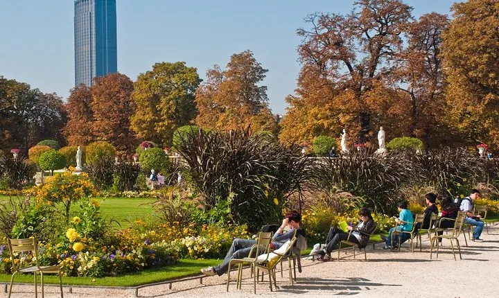 The Lost Generation of Montparnasse: A Self-Guided Audio Tour