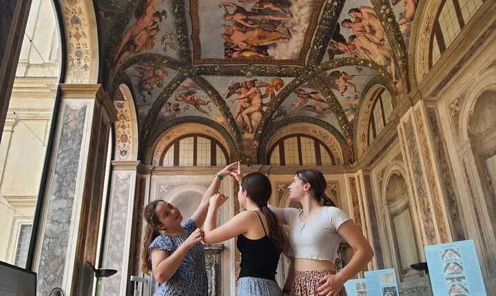 Villa Farnesina and Raphael Masterpieces Private Guided Tour