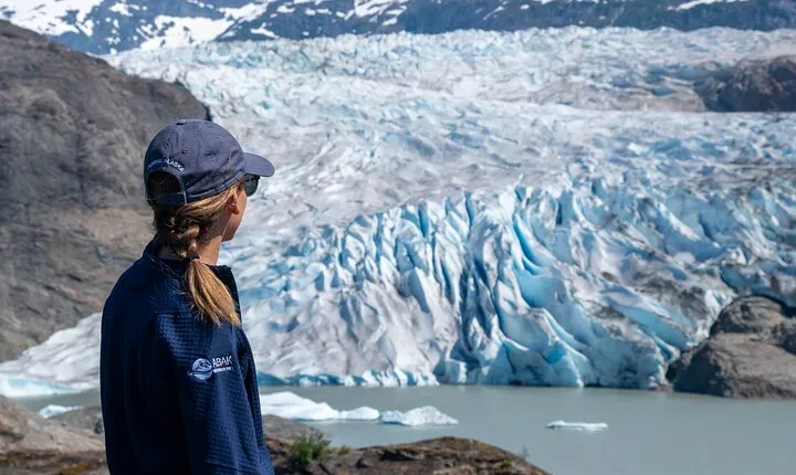 Juneau Shore Excursion: Mendenhall Glacier Guided Hike