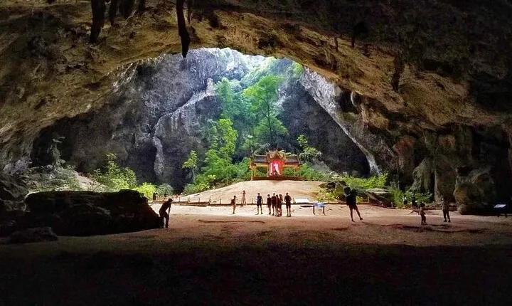 Sam Roi Yod National Park & Praya Nakhon Cave Private Tour from Hua Hin