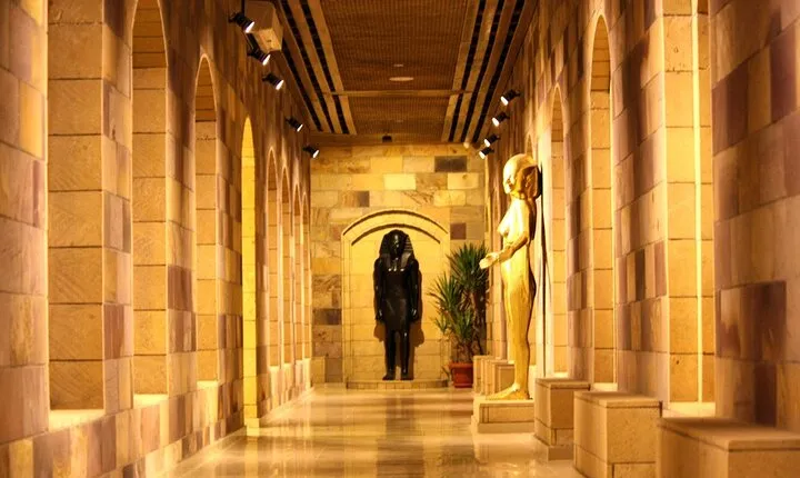 Private Shopping Night Tour & Private transport & Guide -Hurghada