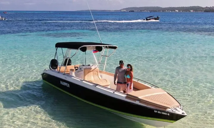 Marmows Full Day Private Boat Tour in San Andreas Islands