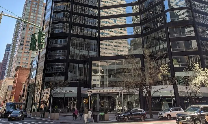 Holdouts: A NYC Architecture Walking Tour