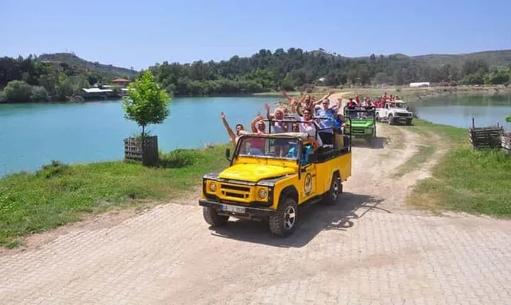 Jeep Safari Adventure in Green Canyon/ Green Lake/ Lunch inc.