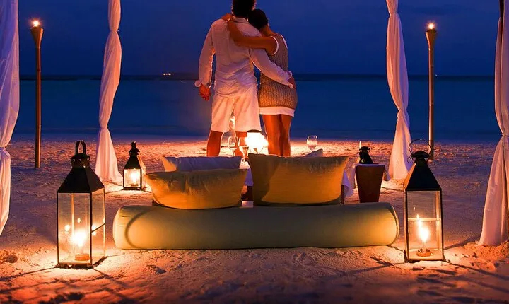 Romantic dinner with Candle at the Nungwi or Kendwa beach