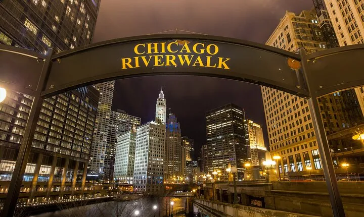 Chicago Haunted Ghost Tour GPS Self-Guided Walking Tour