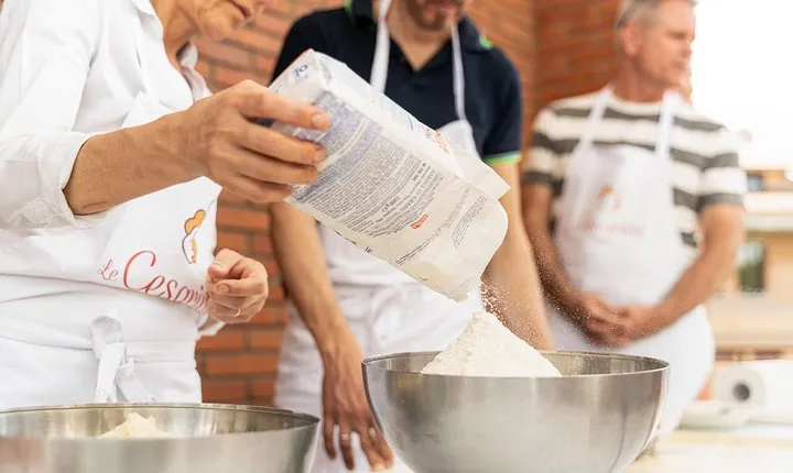 Private Pasta & Tiramisu Class at a Cesarina's home with tasting in Tivoli