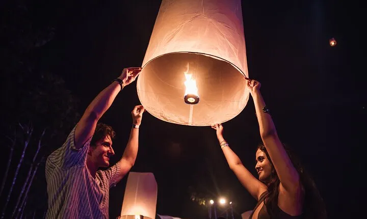 Chiang Mai Yi Peng Lantern Festival 2025 Cultural Experience
