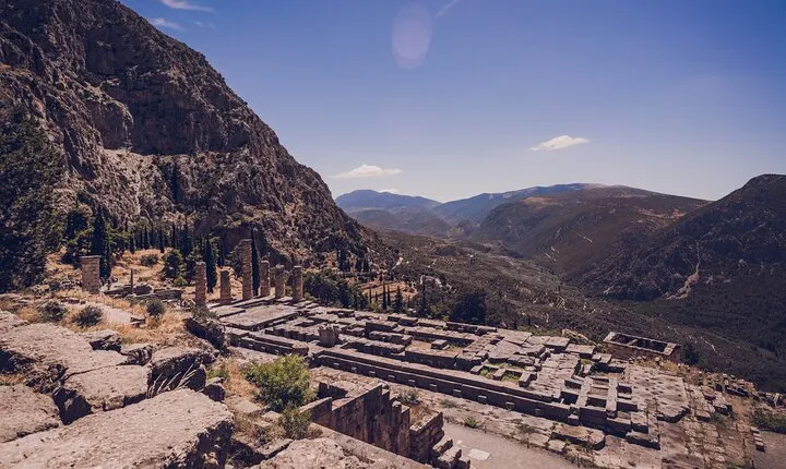 Athens to Delphi Private Day Tour