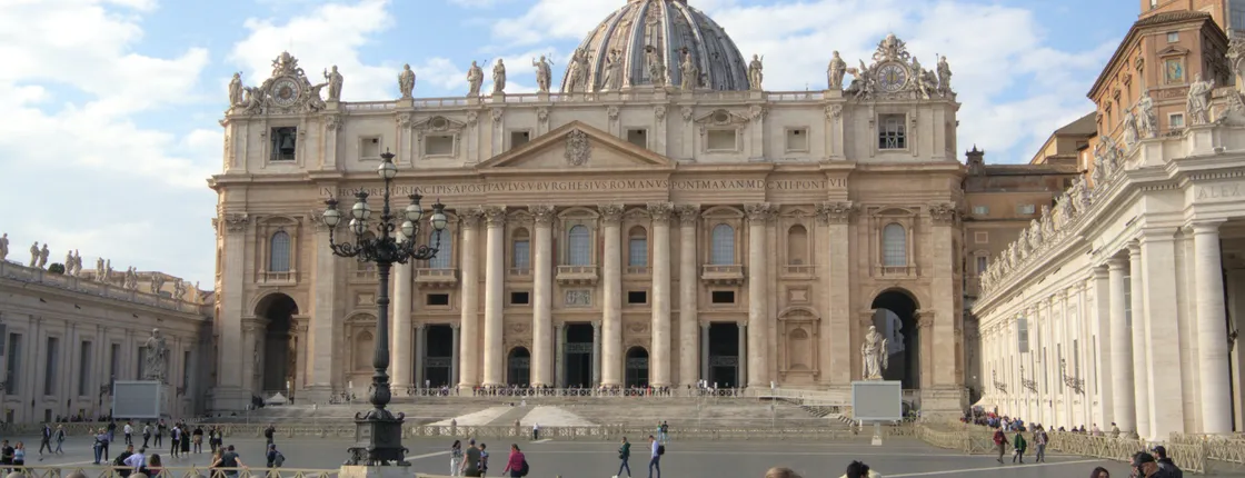 St. Peter's Basilica, square and papal grottoes guided tour