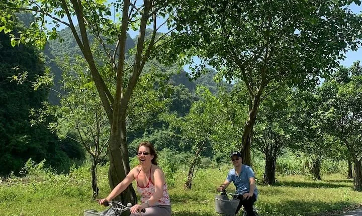 Ninh Binh full day - Trang An boat trip - Dragon Mountain
