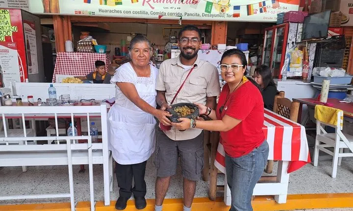 Mexico City: Explore Markets, Taste Street Food & Make Salsa!