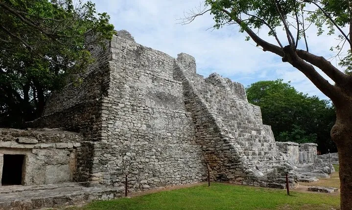 Cultural Cancun City Tour! Private Cancun Round Transportation