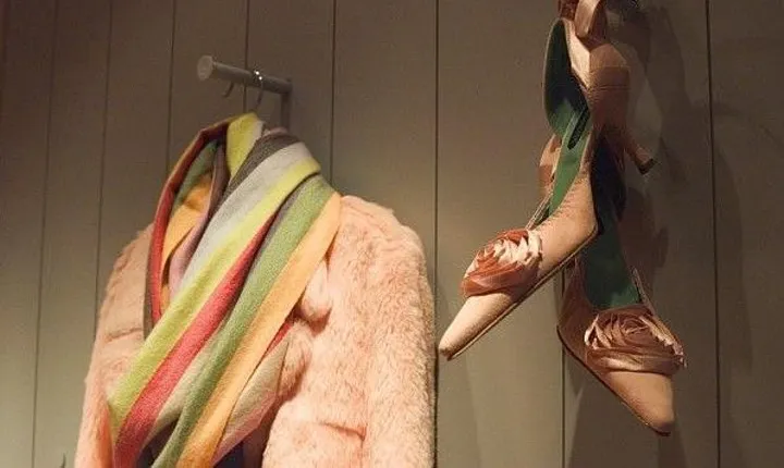 Paris Shopping Tour: Discount Couture