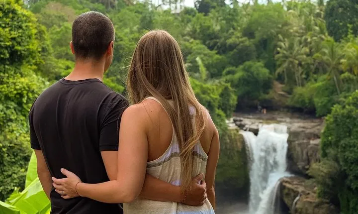Ubud ,waterfalls And ,swing Day Tour