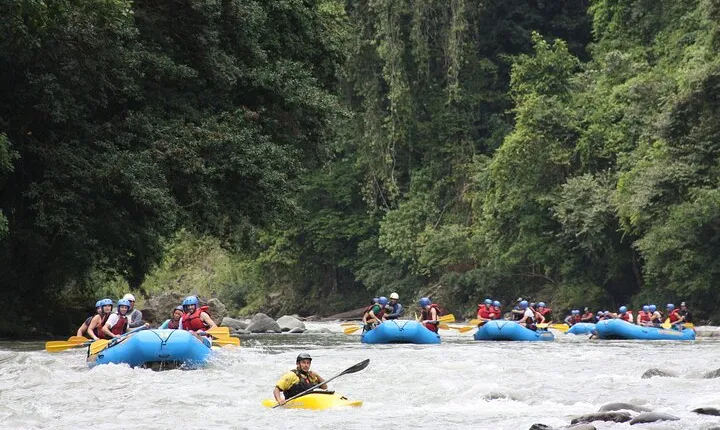 Rafting Pacuare River from La Fortuna w/ shuttle to Puerto Viejo or San Jose