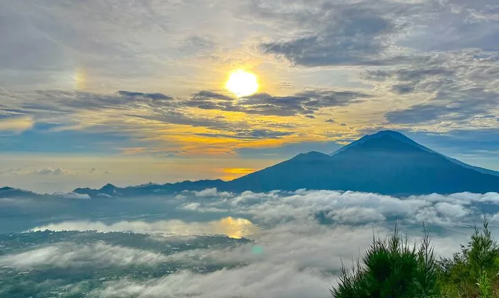 All inclusive Mount Batur Trekking with Hot Spring tour