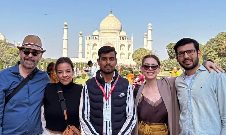 All Inclusive Taj Mahal, Agra Fort & Baby Taj Day Trip From Delhi