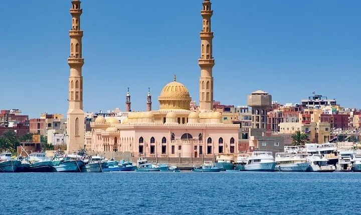 Hurghada City Tour and Handicrafts Shop With transfer - Hurghada