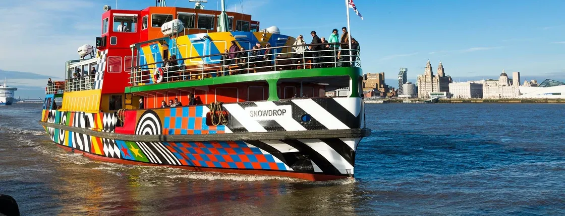 River cruise and sightseeing bus tour in Liverpool
