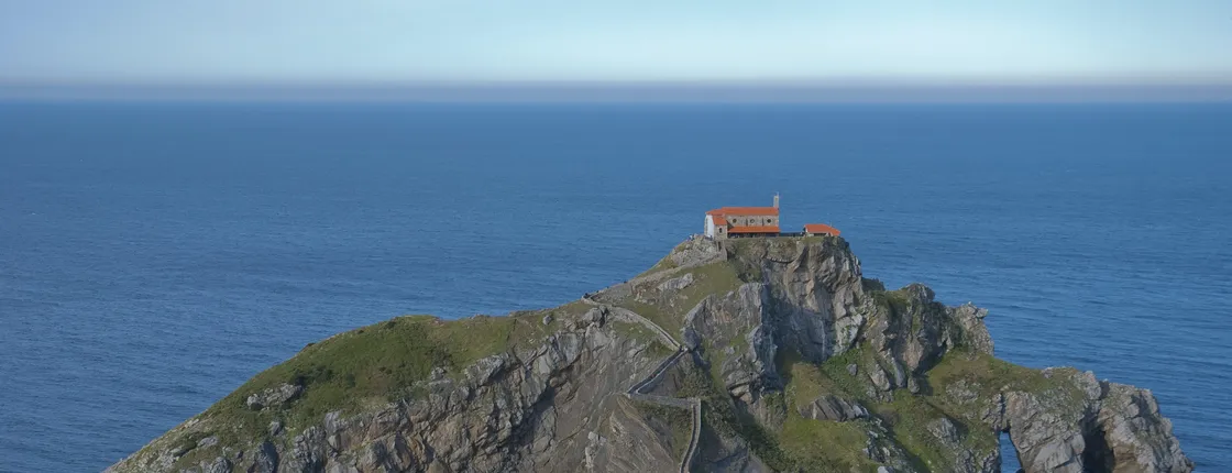 San Juan de Gaztelugatxe guided tour from Bilbao