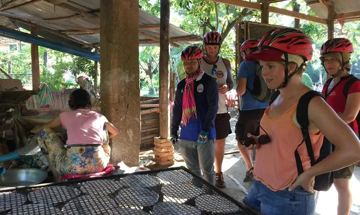 Explore local livelihood & countryside (Half-Day Cycling Tour)