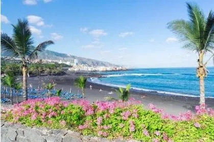 PUERTO DE LA CRUZ - ON YOUR OWN